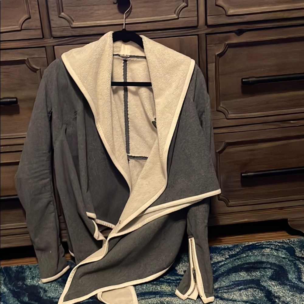 Lululemon Drape Front Gray Sherpa Fleece